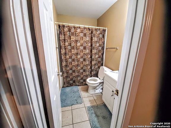 5th image of 4911 Driskill St