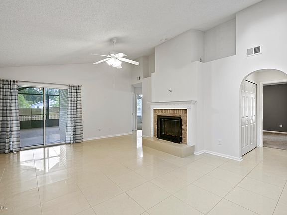 4th image of 4356 Lake Woodbourne Dr