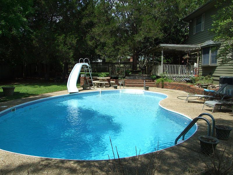 2nd image of 1301 Phil Harper Dr