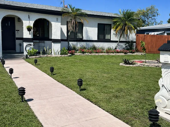 581 NW 185th St, Miami Gardens, FL 33169