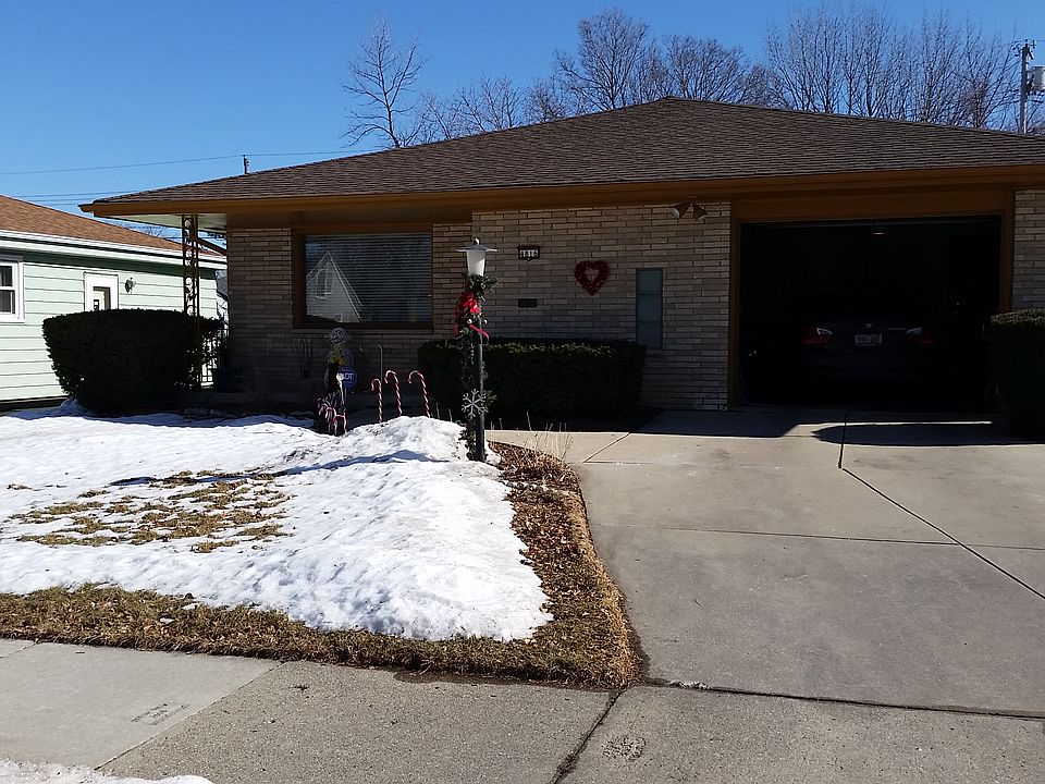 1st image of 4816 S 23rd St