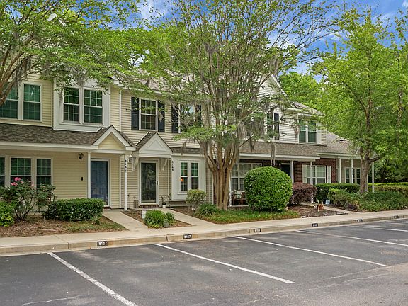 2nd image of 8169 Shadow Oak Dr