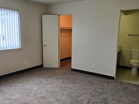 3rd image of 4131 Maryland St APT 16