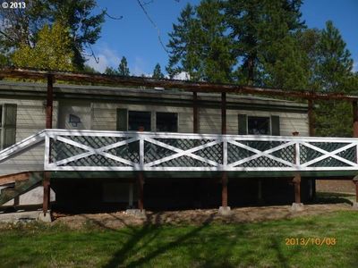 255 Van Norman Ln, Days Creek, OR, 97429