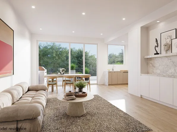 78 Meserole Ave Floor 2, Brooklyn, NY 11222