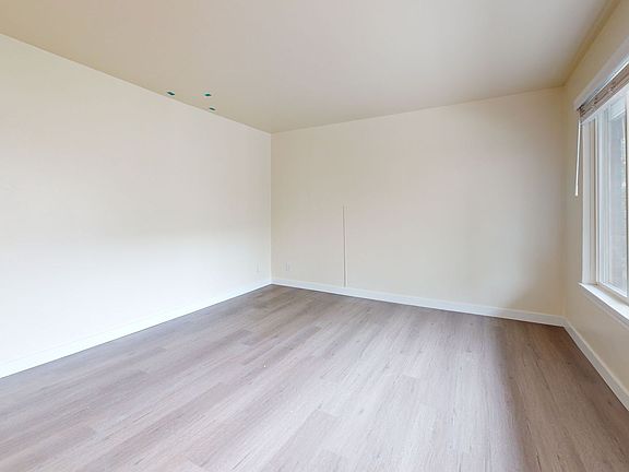4th image of 1212 E Howell St APT 6