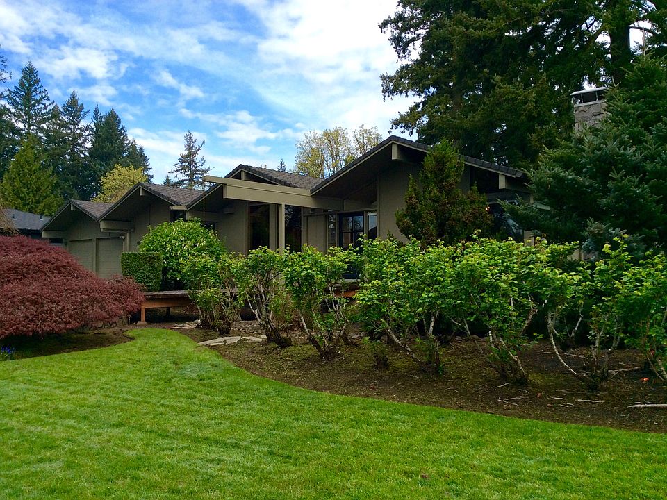 1st image of 4616 Dubois Dr