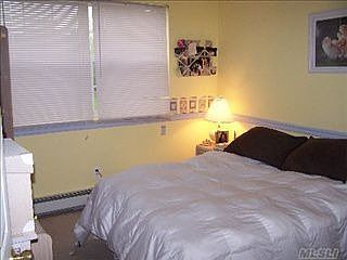3rd image of 15 Sylvester Ct
