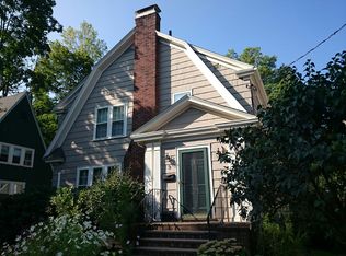 9 Hodgdon Ter, West Roxbury, MA 02132