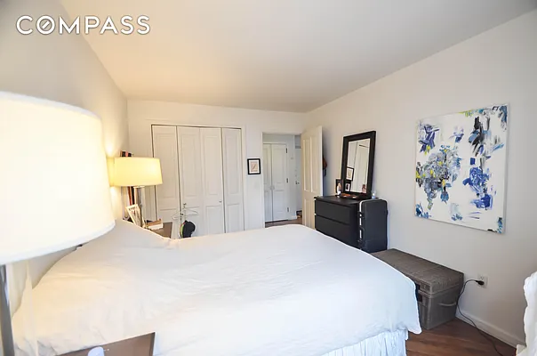 Rented by Compass | media 18