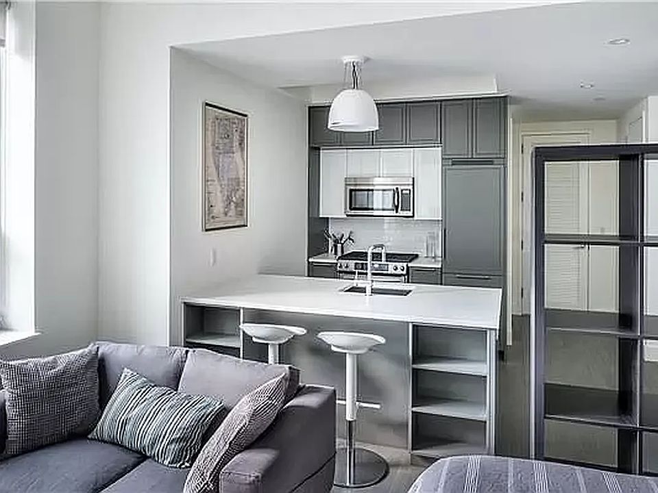 1st image of 416 W 52nd St #503