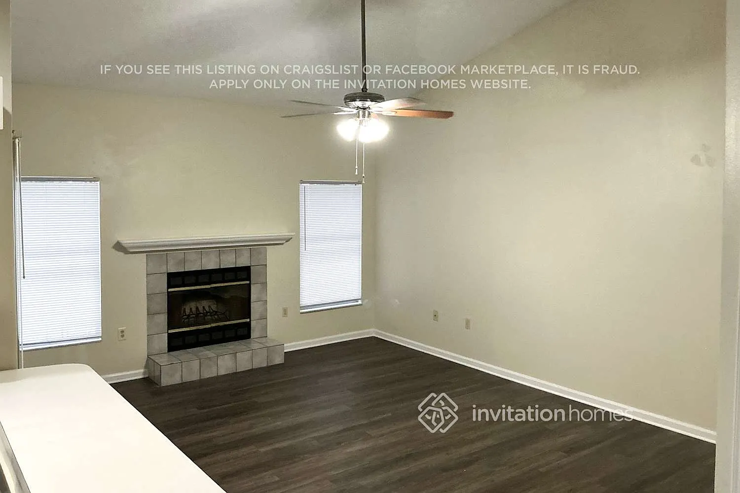 4008 78th Pl E Sarasota, FL 34243 — Photo 2