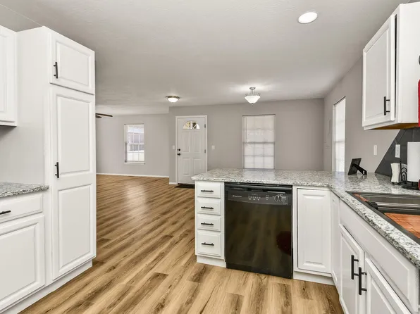 1850 N Robberson Avenue, Springfield, MO 65803