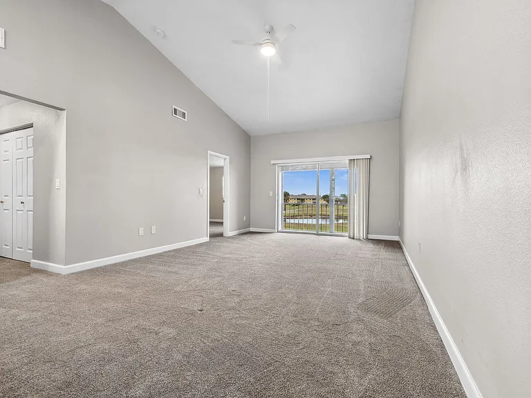 1350 Rio De Janeiro Ave — Photo 8