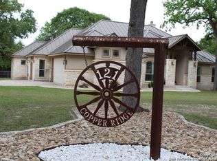 121 Copper Ridge Dr, La Vernia, TX 78121