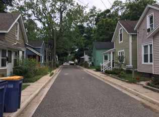 56 Batavia Pl NE, Grand Rapids, MI 49503