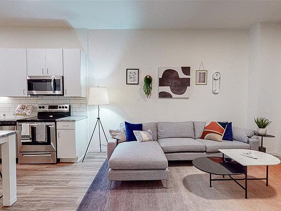 4th image of 2220 Snelling Ave #5613714