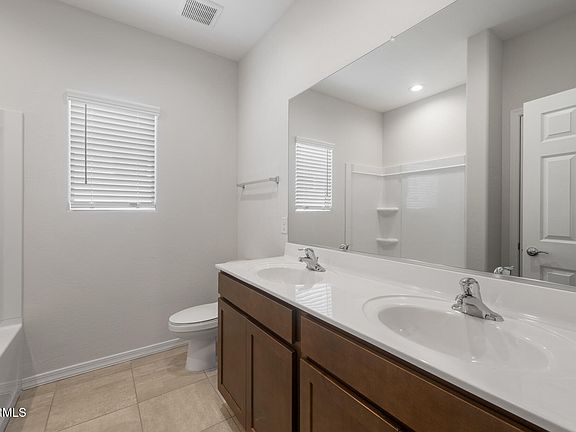 5th image of 17776 W GETTY Drive