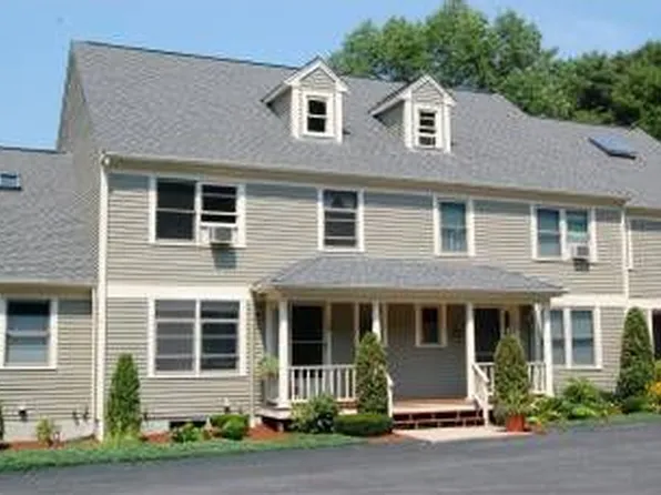 16 Fieldstone St, Upton, MA 01568
