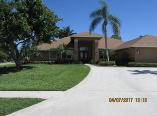 15900 Edgefield Rd, Wellington, FL 33414