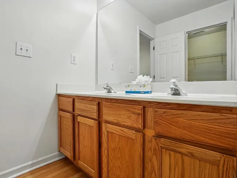 7420 Abigail Glen Dr — Photo 14
