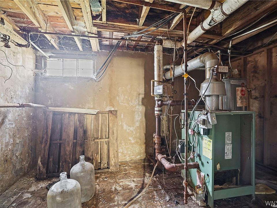 31st image of 328 Highgate Ave