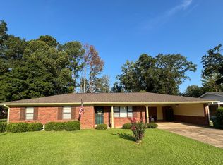 866 Windsor Rd, Grenada, MS 38901