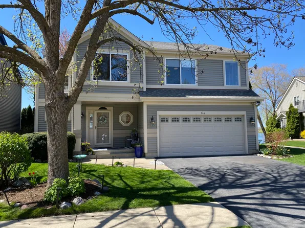 746 Waterview Dr, Round Lake Park, IL 60073