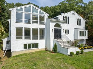 18 Pheasant Ln, Topsfield, MA 01983