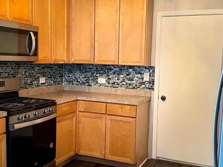 1858 S Fallbrook Dr — Photo 11