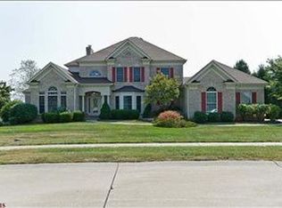 17951 Bonhomme Ridge Ct, Chesterfield, MO 63005