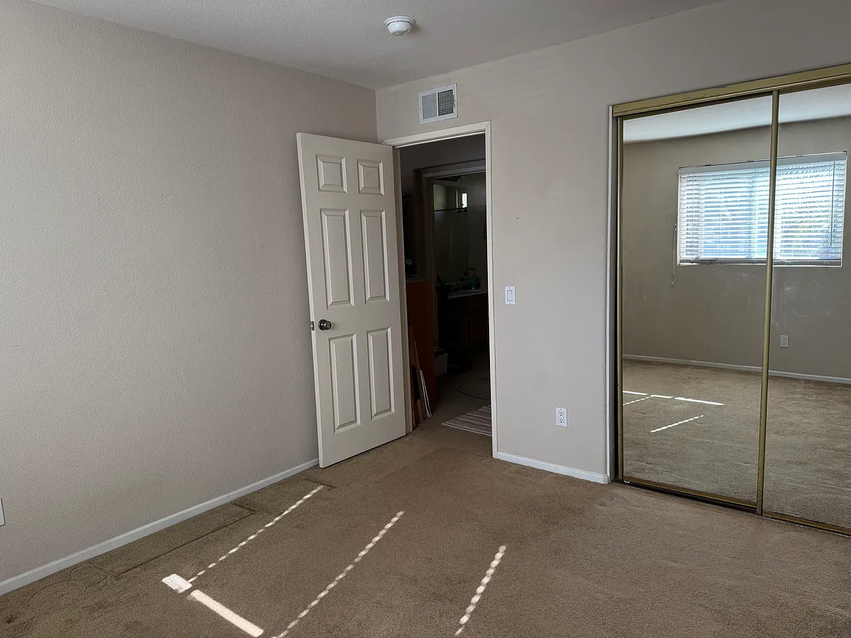 Building Photo - 3034 Rancho Del Canon