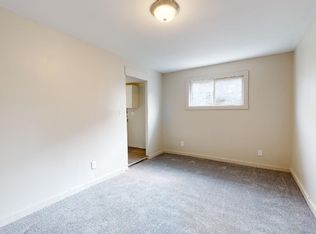 6904 Lorain Ave, Cleveland, OH 44102