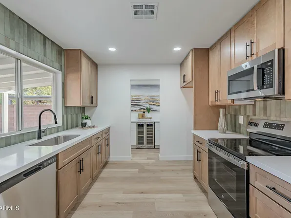 16277 N 30TH Drive, Phoenix, AZ 85053