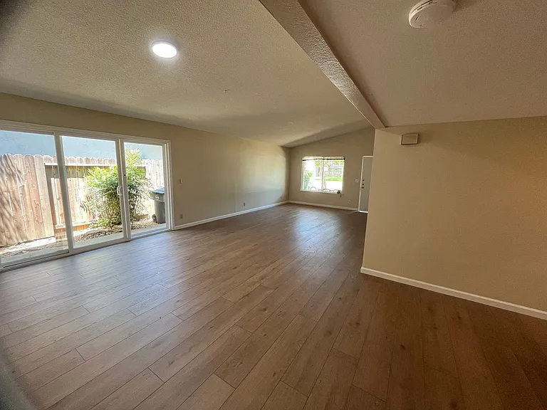 Cowell 4808-4810 — Photo 24