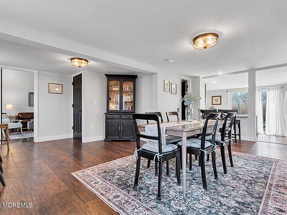 5th image of 82 Clearwater Drive
