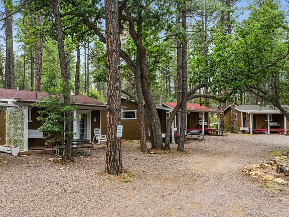 4th image of 1075 E Ranch Road
