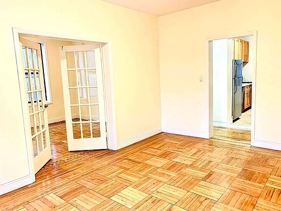 2nd image of 2 Pinehurst Ave APT 4C