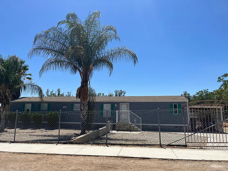 22225 Ellis Ave — Photo 21