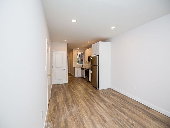 4th image of 2606 Maryland Ave #B