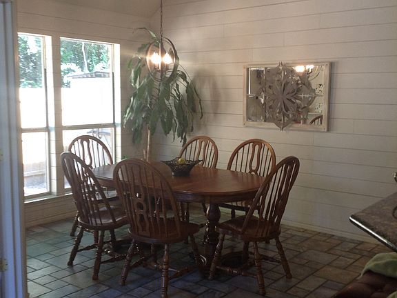 4th image of 8520 Smith Dr