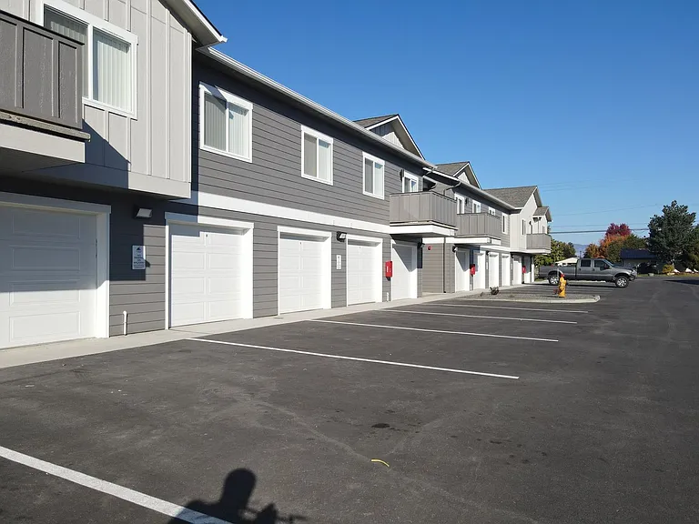 Tamarack Lodge ! — Photo 4