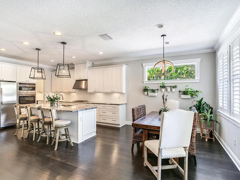 3423 W San Pedro St — Photo 8