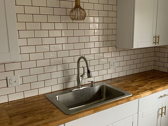 5th image of 3006 Harwick Dr #2