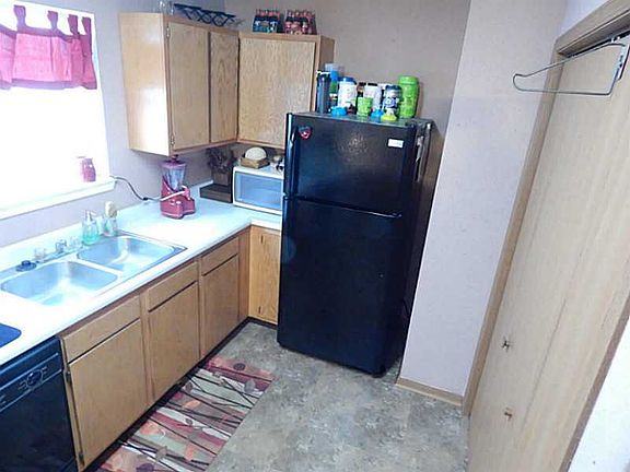 2nd image of 703 Deer Trail Dr
