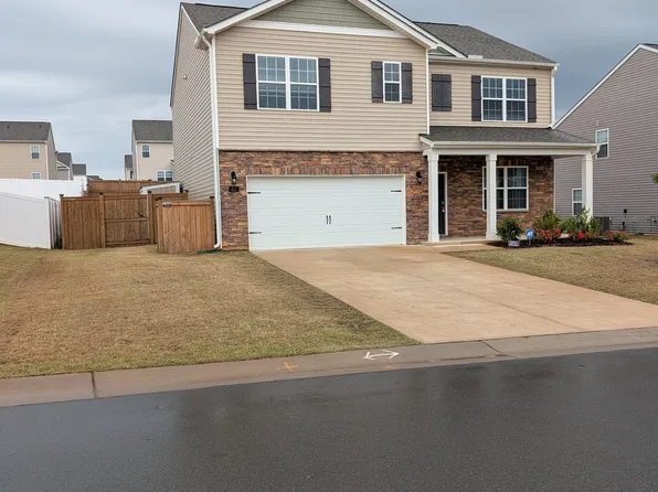 431 Red Cedar Way, Fuquay Varina, NC 27526