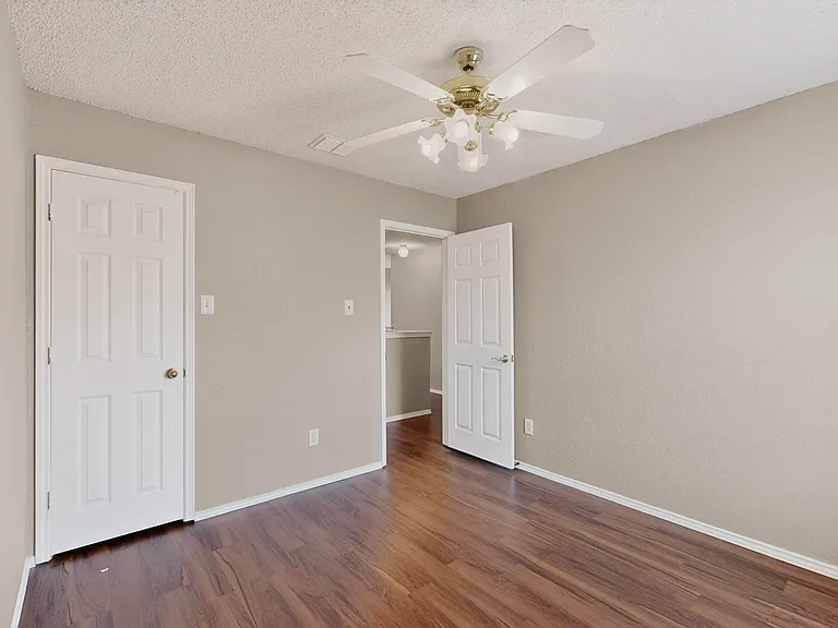 2023 Nottingham Pl — Photo 15