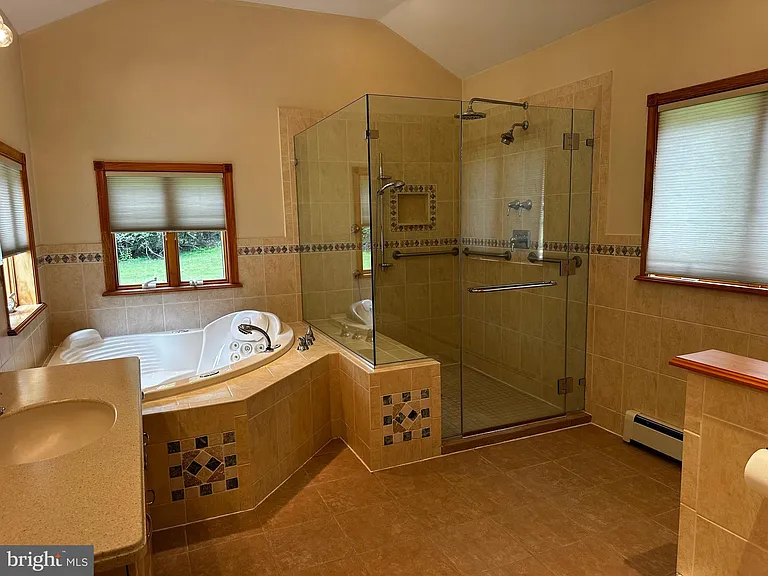 4 Smedley Dr — Photo 37