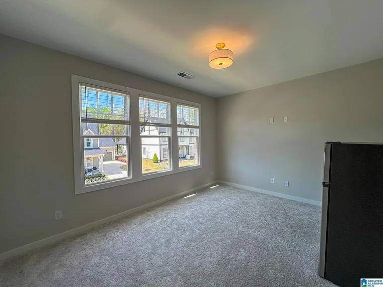 4740 Arden Way — Photo 23