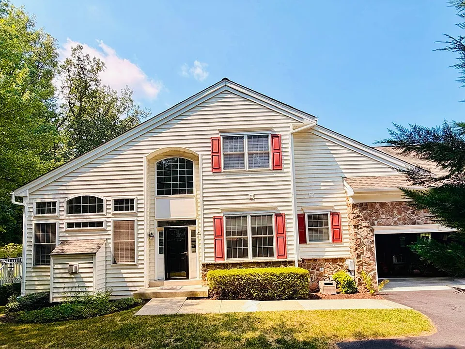 122 Whiteland Hills Cir